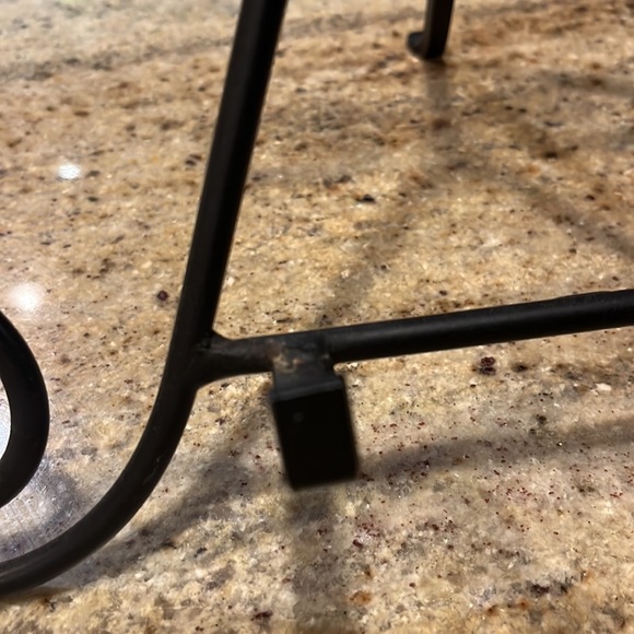 Picture frame stand - Picture 2 of 3